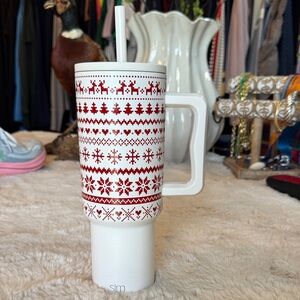 Simple Modern 40oz Trek Red and White Patterned Mug